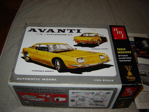 AMT #780/12 Avanti Trophy series 3'n1 Customizing 2012 Kit Factory Sealed 1/25