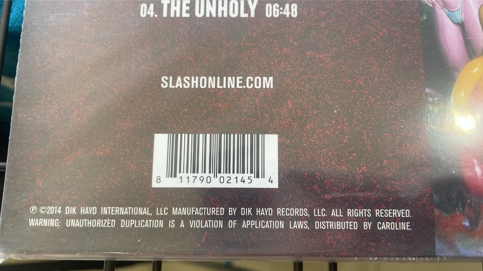 SLASH - World on Fire Ft. Myles Kennedy Red Coloured Vinyl 2LP New & Sealed - Image 3 of 4