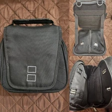 Nintendo DS Soft Black Case Carrier OEM Pouch w Video Game Accessory Holder