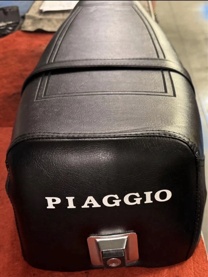 Sella originale vespa PX 125 arcobaleno - Immagine 4 di 4