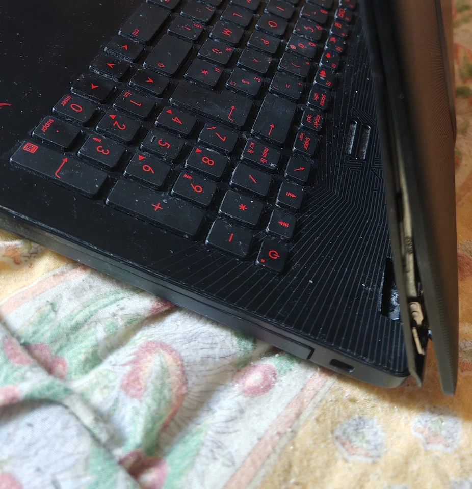 PC PORTABLE GAMER ASUS  GL552 15'6 INTEL CORE I7 6700HQ 500GO SSD 8GO GTX950M - Image 4 of 4