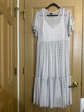 Torrid Womens Off White Heart Print Tiered Midi Dress Flutter Sleeve Size 2X