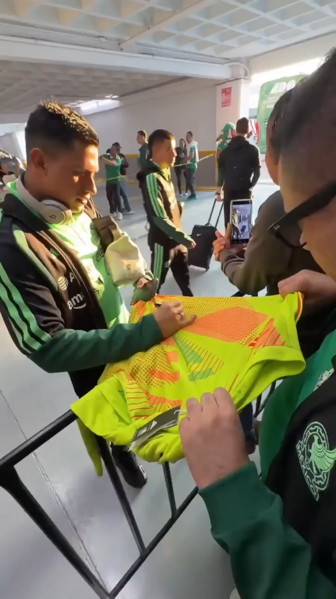 Malagon & Tala Rangel Signed Mexico Goalkeeper Men's XL Adidas