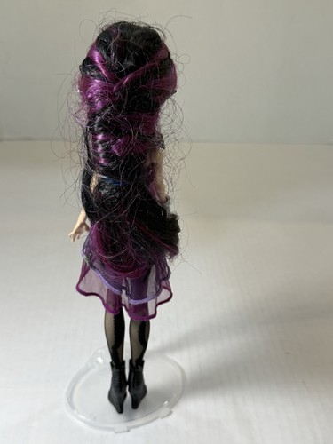Bambola firmata Ever After High Raven Queen primo capitolo Mattel 2012 Indonesia - Foto 12 di 14