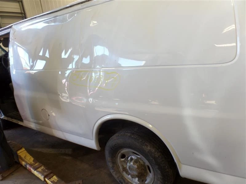 Rear End Rear Axle Excluding Cutaway Fits 03-09 EXPRESS 3500 VAN 9853964 - Image 2 of 4