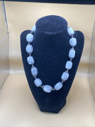 Chalcedony sterling 18 1/2 inch necklace Absolutely Beautiful