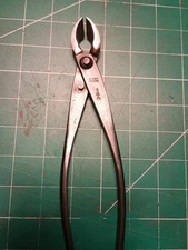 VINTAGE- SEKI MAGOROKU BONSAI BRANCH CUTTER LARGE SIZE- 8" OVERALL LENGTH 