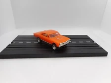 MODEL MOTORING 1967 CHEVELLE SS  BODY ONLY AURORA THUNDERJET