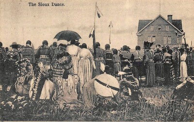 # G3628   NATIVE   AMERICAN INDIANS   POSTCARD,   SIOUX  INDIANS