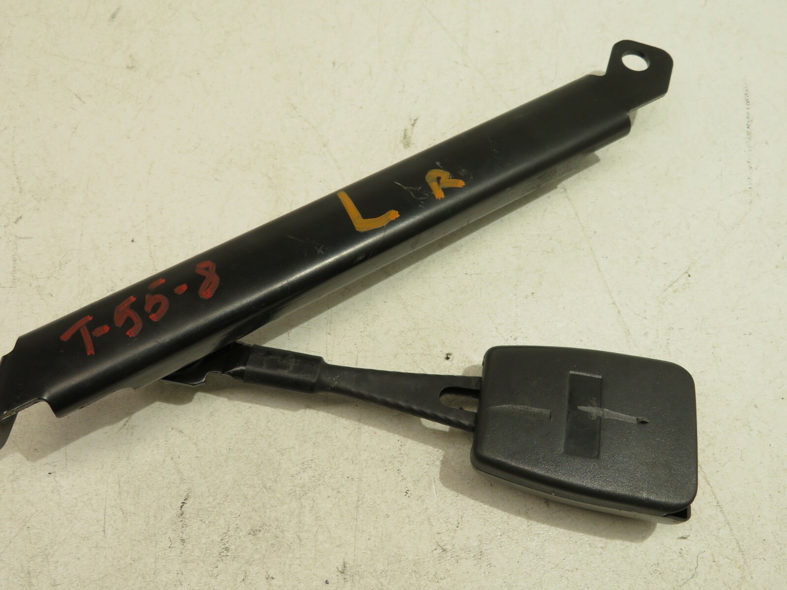 1999-2004 BENTLEY ARNAGE RWD REAR LEFT DRIVER SIDE SEAT BELT BUCKLE SAFETY OEM
