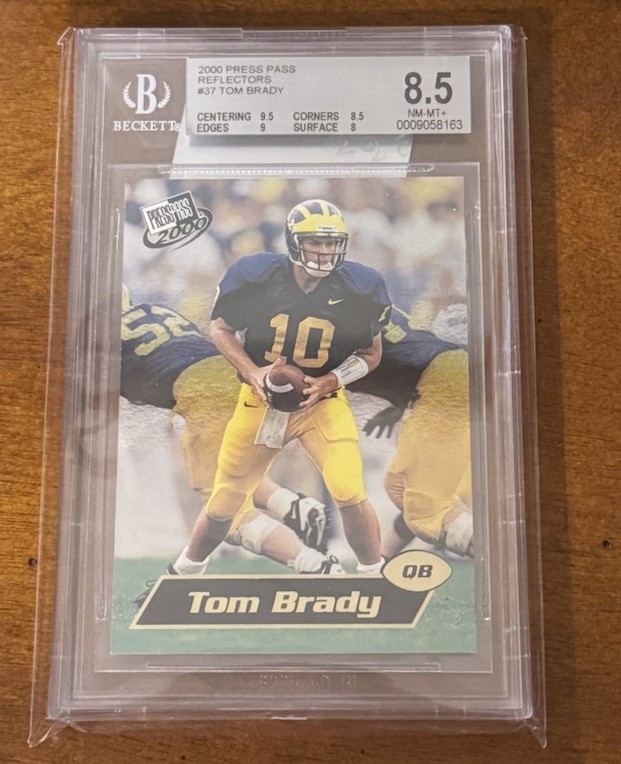2000 PRESS PASS TOM BRADY REFLECTORS REFRACTOR BGS 8.5 /500 ROOKIE RC CARD PATS