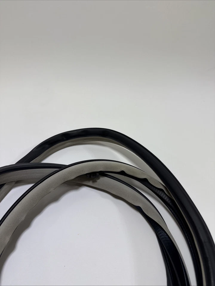 Infiniti M37 M56 Q70 2011-2019 pasajero derecho puerta trasera sello resistente OEM Foto 4 de 4