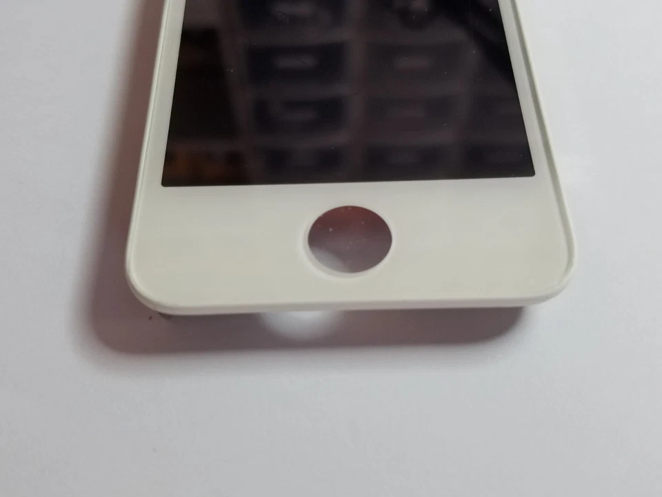 Rare Original White Apple iPhone 4 LCD Display Screen Replacement - Image 3 of 4