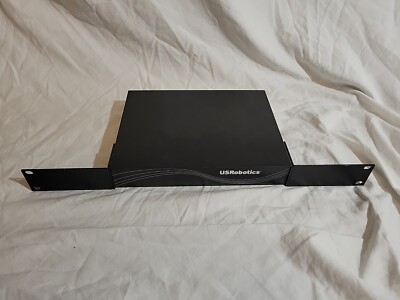 USRobotics USR4204   No Cables Included   Rack Ears Included