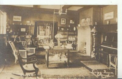 Amerika? Postkarte - The Stewart Living Room - Colonial Inn - Ref 11483A