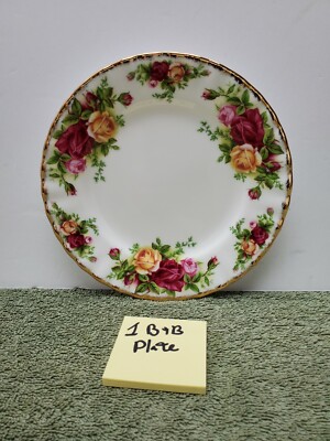 1 Royal albert Old Country Roses Bread & Butter Plate 1962 ENGLAND 6.25''