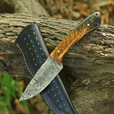 Hand Made Damascus Steel Skinning Blade Hunting Knife with Pine Cone Corelon