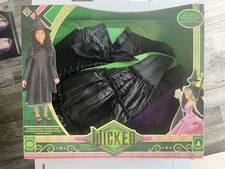 Girl's Wicked Elphaba Black Dress Hat Cape Dressup Halloween Costume Size 4-6 