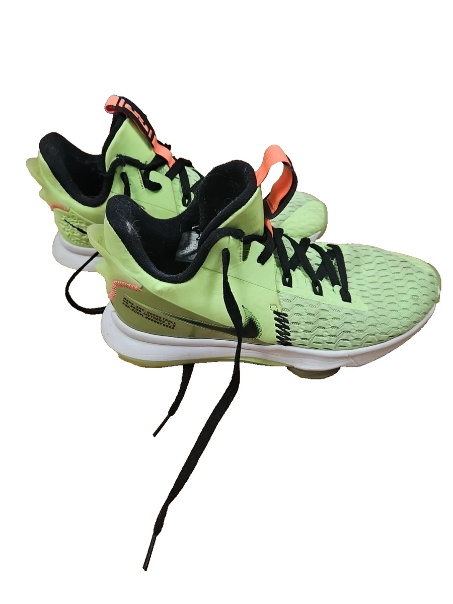 Nike LeBron Witness 5 Grinch | eBay