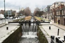 Photo 6x4 Grand Canal Baile Atha Cliath/O1632 The Grand Canal and lock l c2010