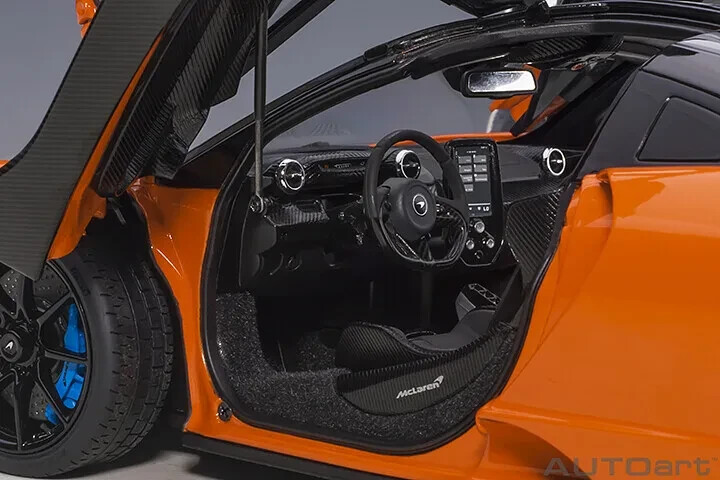 AUTOart 76078 McLAREN SENNA 1/18 MODEL CAR TROPHY MIRA
