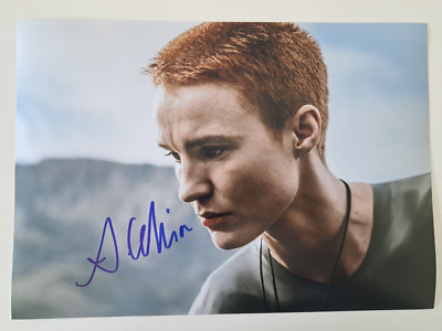Amanda Collin signed 20x30cm Raised by Wolves Foto  Autogramm Autograph IP2