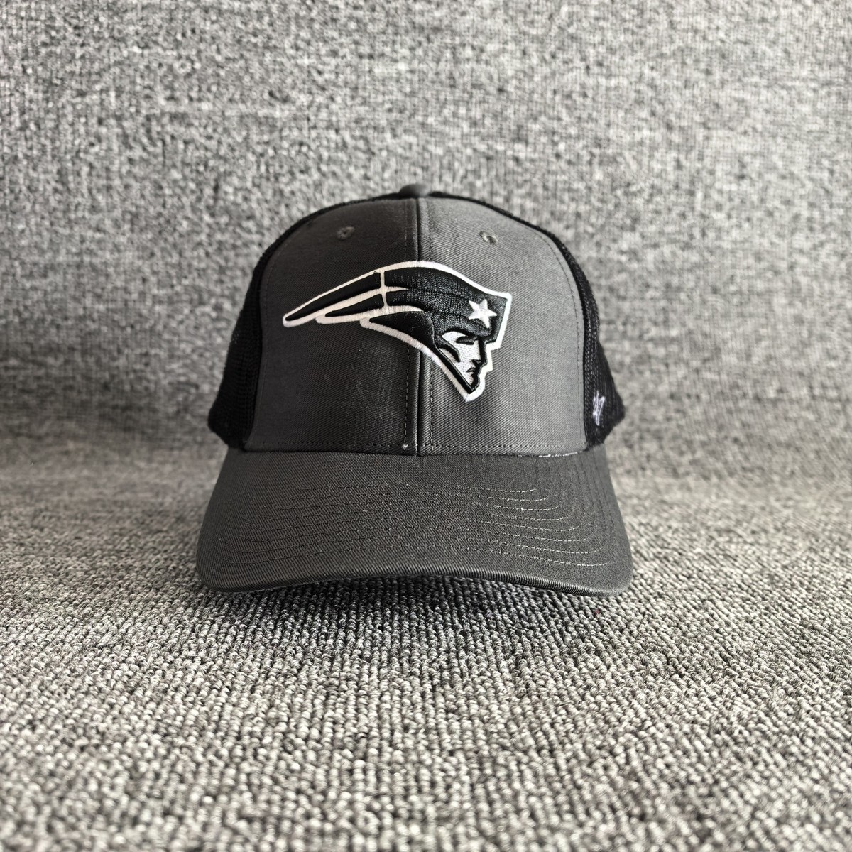 '47 Brand New England Patriots NFL Trucker Snapback Black Gray Hat Cap