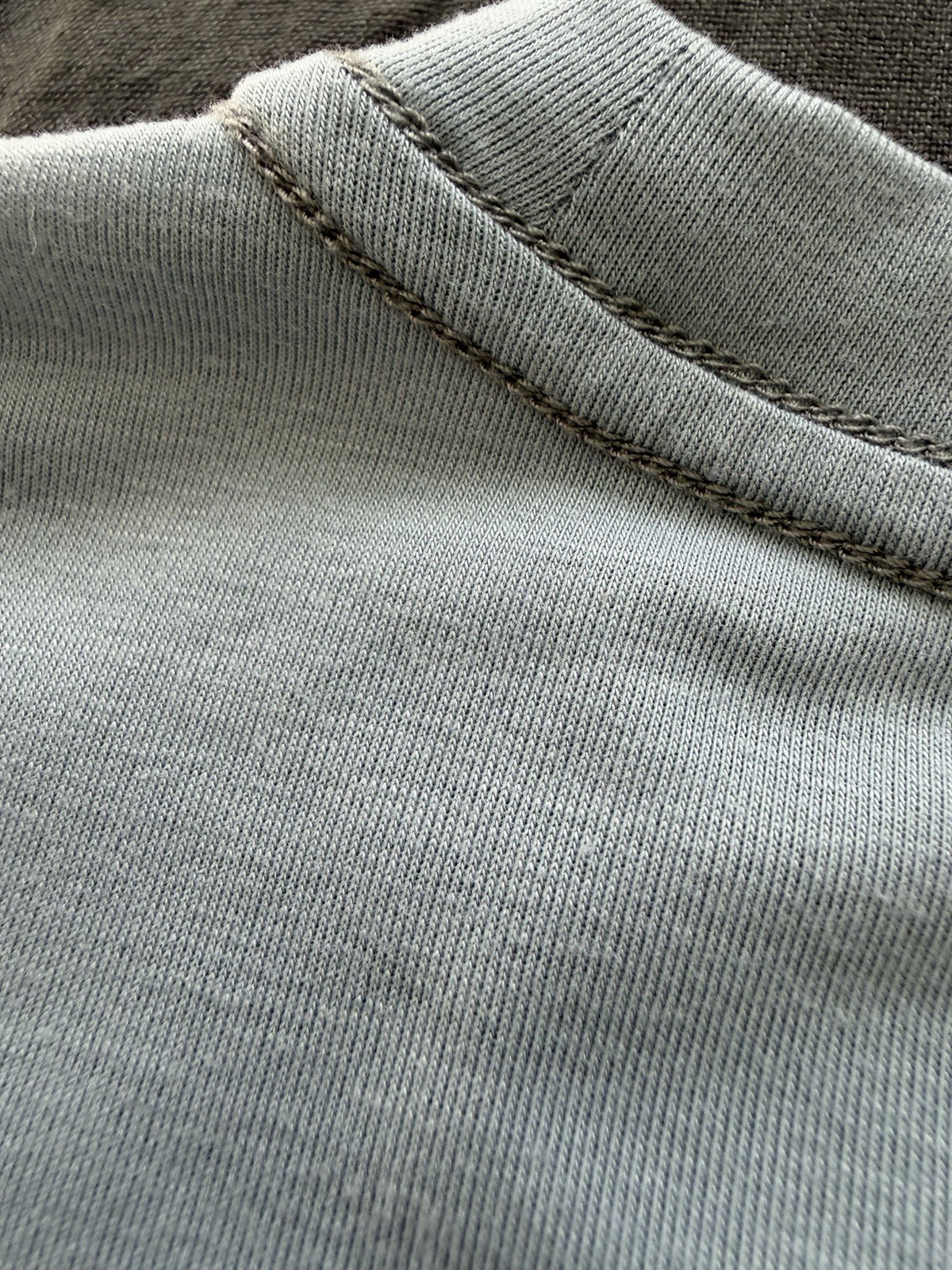 Vuori Current Tech Tee - Medium - Light Cloud - V… - image 6