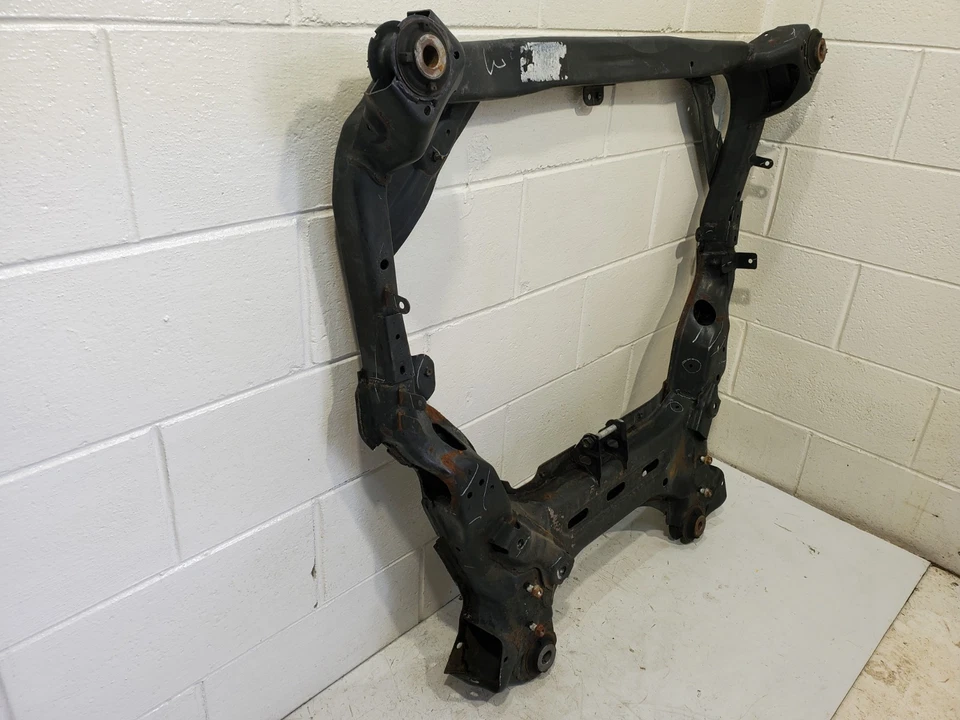 Mercury Milan 2010-2011 suspensión delantera travesaño motor base 2,5 L OEM Foto 2 de 4