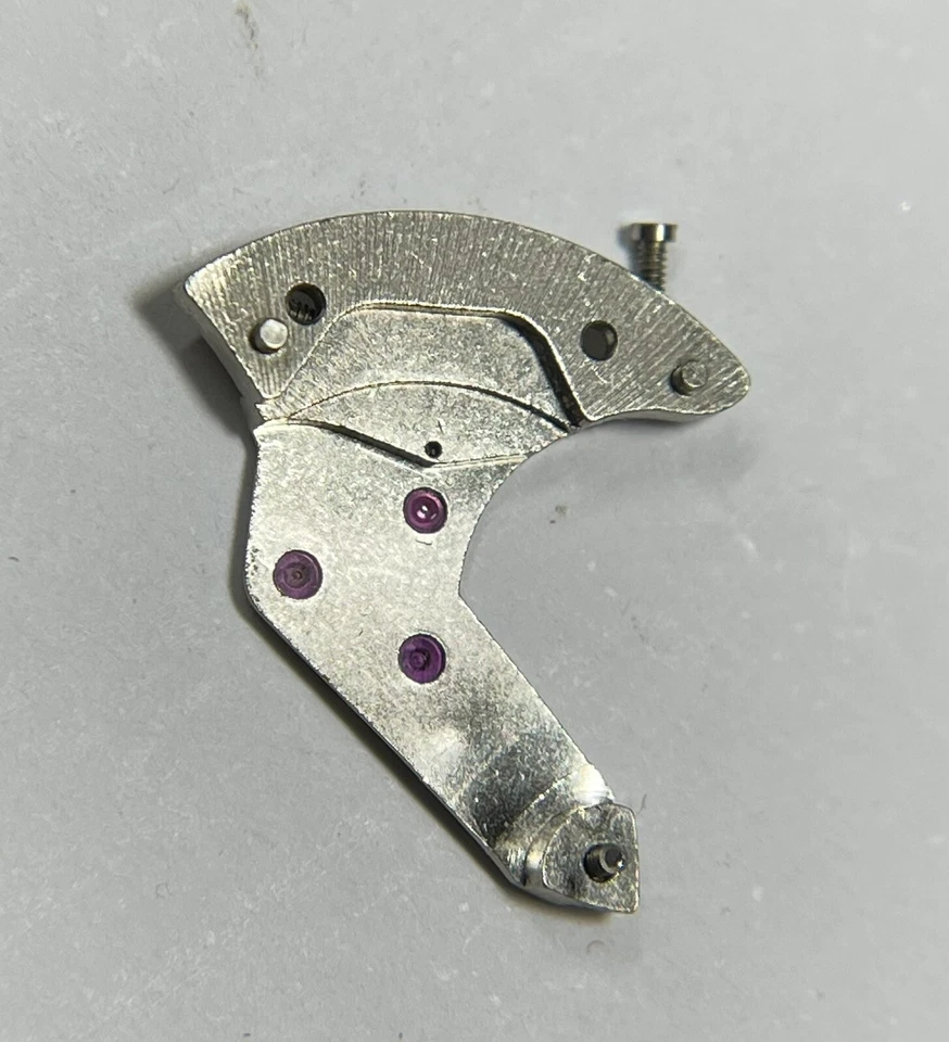 Movement UNIVERSAL GENEVE 332 Pieces Replacement Part: 110 - Image 4 of 4