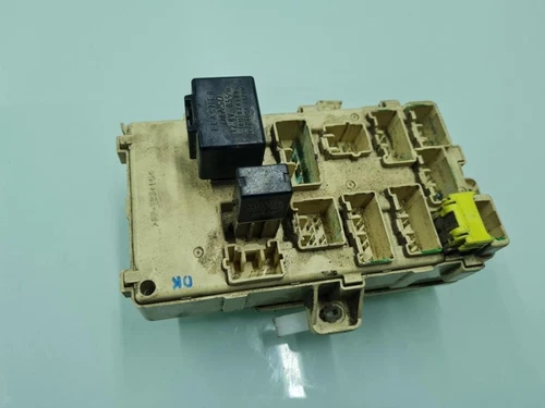 8273060060 Caja Reles/Fusibles para TOYOTA LAND CRUISER (J9) 2001 120743 - Imagen 4 de 9
