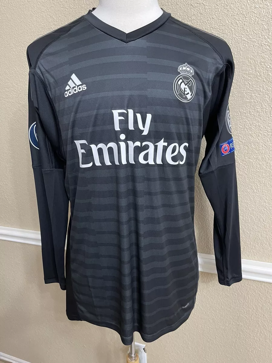 Thibaut courtois hotsell jersey real madrid