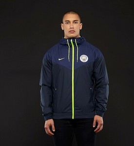 man city windrunner