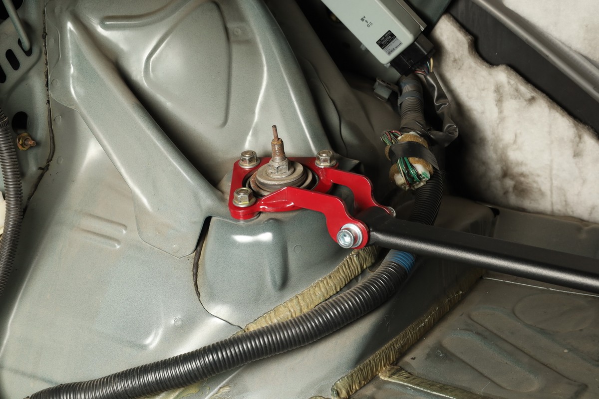 ソラタロス Taiko Rear Tower Strut Bar Brace for Toyota Aristo, Lexus
