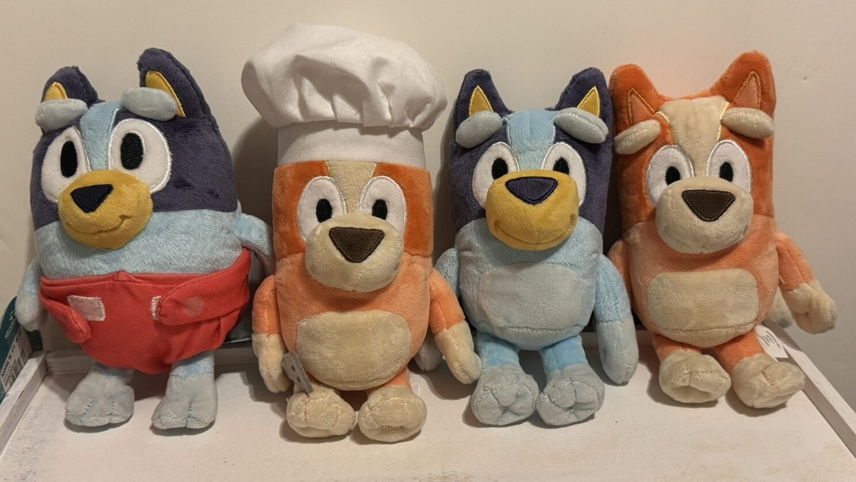 Lot Of 4-8” Plush Bluey, Baby Bluey, Chef Bingo, Bingo MooseToys