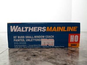HO Scale Walthers Mainline 910-30200 85' Budd Coach Painted Unlettered