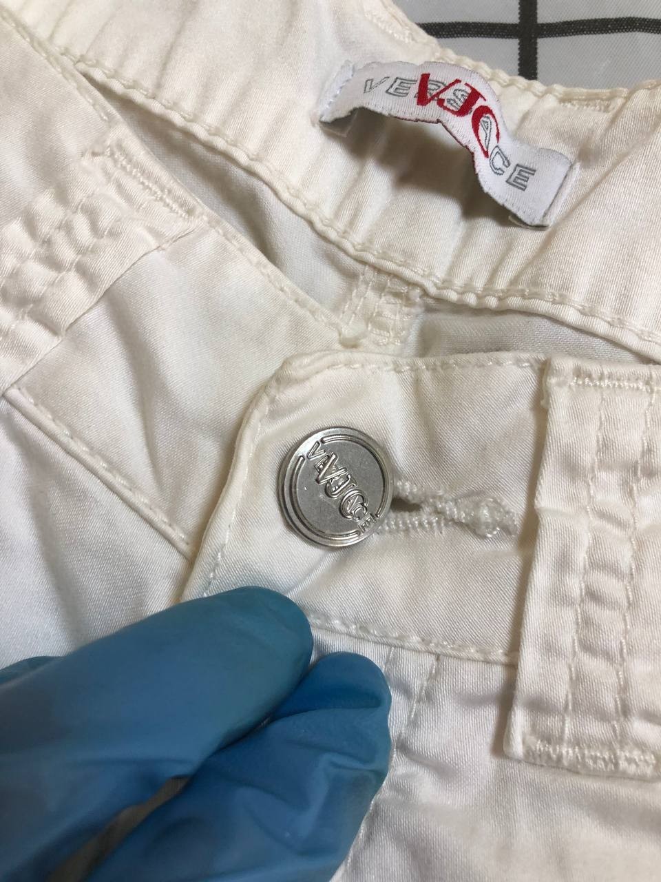 VERSACE JEANS COUTURE VINTAGE WHITE DENIM JEANS 27 VERY GOOD CONDITION thumbnail 12