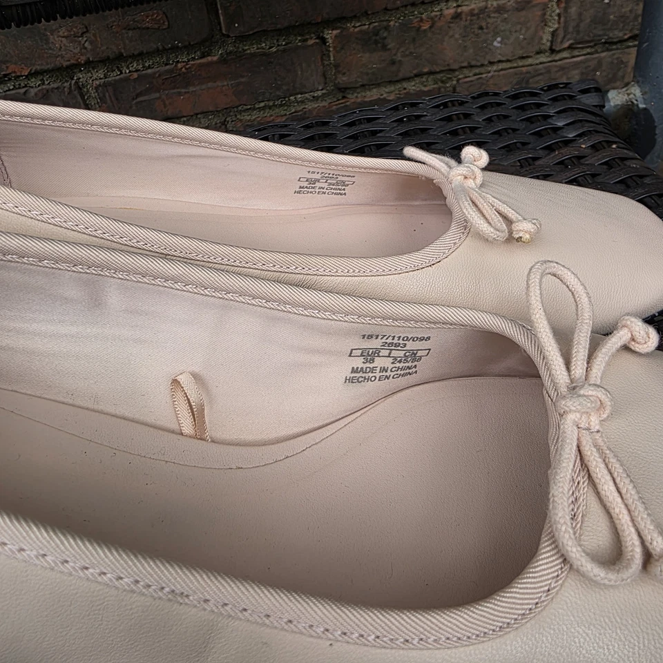 Zapatos planos de ballet Zara de cuero rosa crema talla 38 I EE. UU. 7,5-8 románticos femeninos Foto 2 de 4