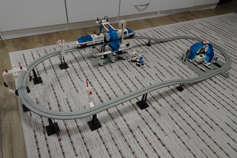 LEGO Classic Space 6990 Futuron Monorail Transport System mit OBA Weltraum - Bild 2 von 4