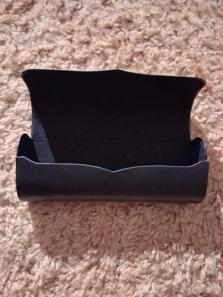 Новый черный чехол для очков CARTIER - Изображение 2 из 2