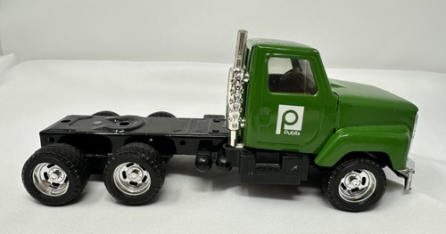 Vintage Ertl Publix Pressed Steel International Day Cab Semi - Green And Black - Picture 1 of 7