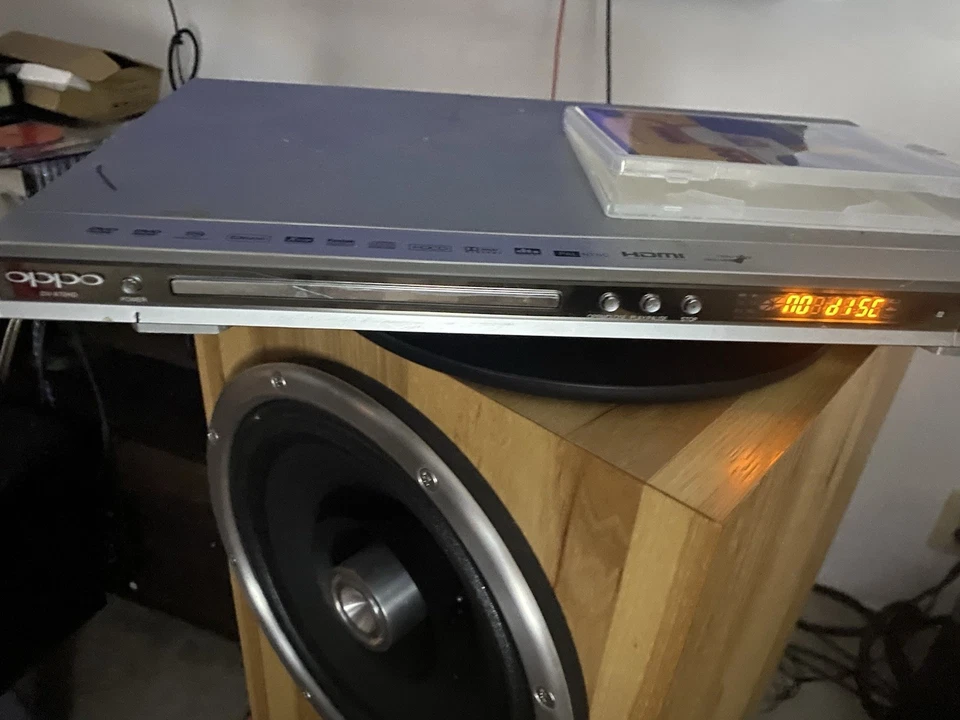 Oppo DV-970HD Reproductor de DVD Universal Probado! Plays SACD-rs. Mando a distancia incluido. Foto 2 de 3