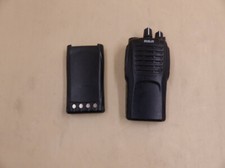 RCA BR200U UHF 4W ANALOG 400-470 MHZ 16 CHANNEL PORTABLE RADIO W/ BATTERY