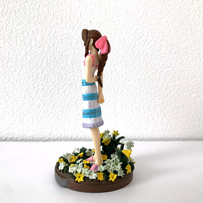 Final Fantasy VII Crisis Core AERITH Trading Arts Mini Figure