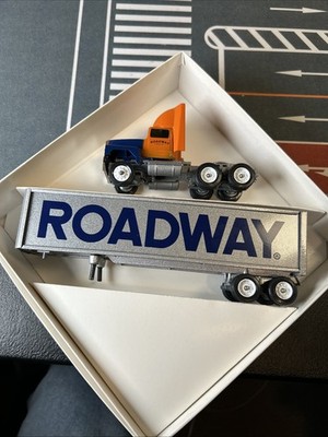Winross 1/64 Roadway Express FORD LTL9000 Truck And Trailer With Original Box