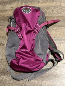 osprey daylite 13l purple Plus Tumbleweed Yellow/Tunnel Vision the versatile Osprey Daylite doubles as an ultra Osprey Daylite 13L - Blue