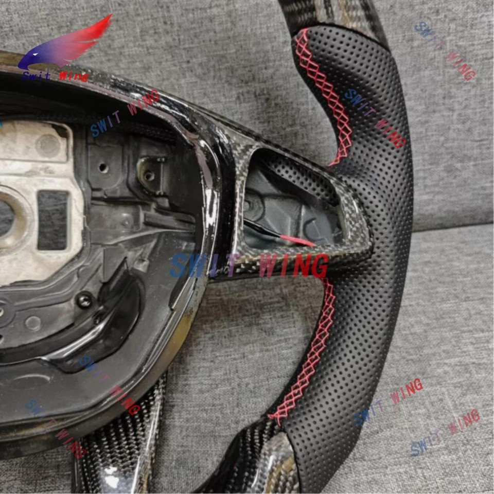 Volante de fibra de carbono para Mercedes-Benz C43 C63/E43 S G GLE GLC GLS AMG GT Foto 2 de 4