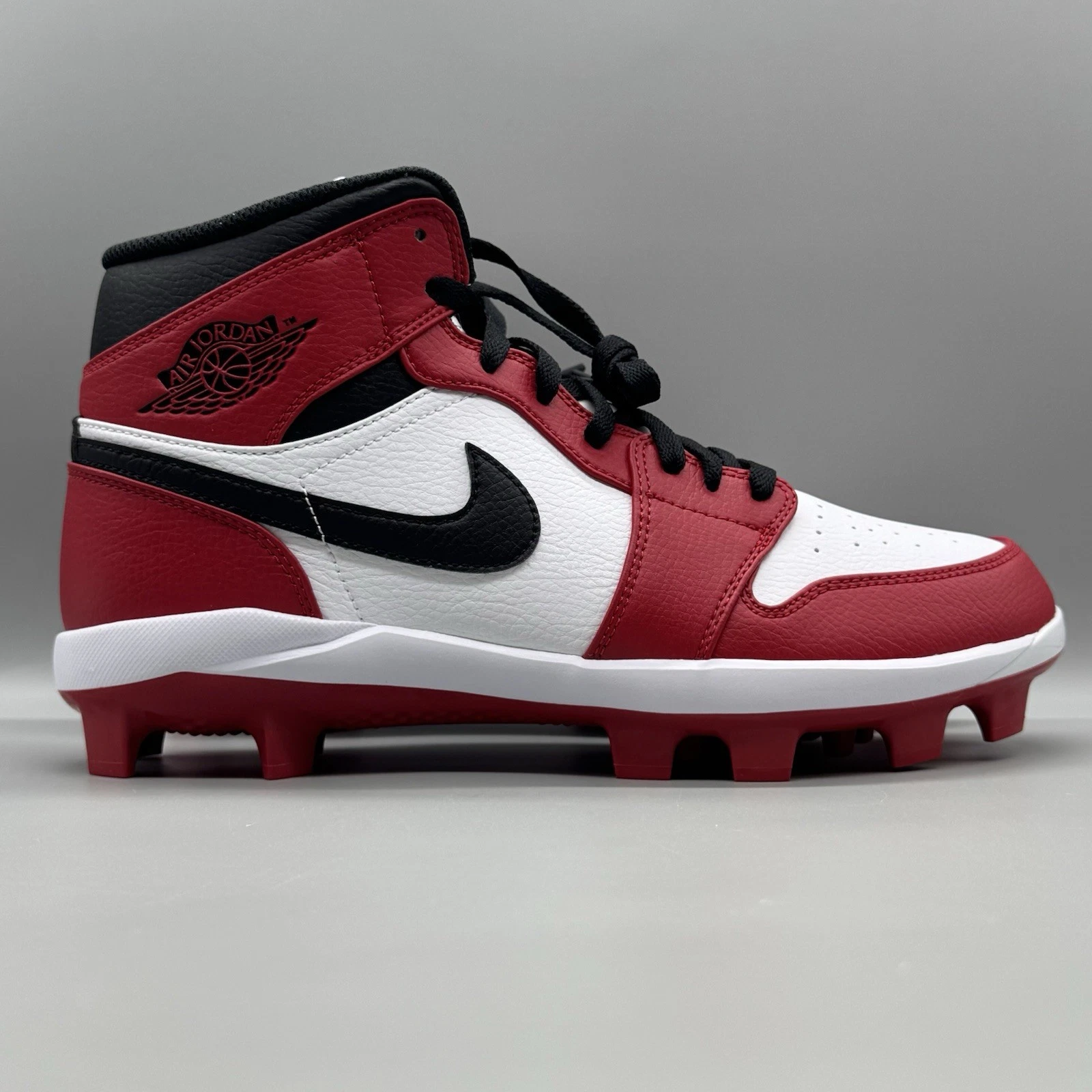 Air Jordan 1 Mid 'Chicago' Red MCS Baseball Cleats Size 10 AV5354-611