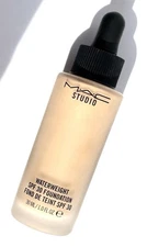 MAC Waterweight SPF30 Foundation NW20 30ml