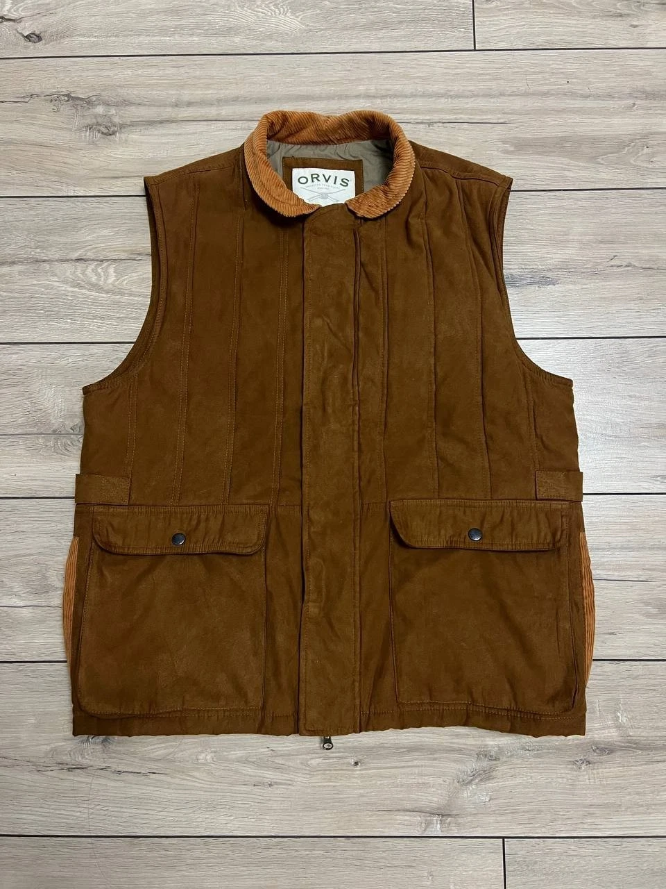 Men's Orvis Micosuede Vest Brown Corduroy Collar Insulated Quilted sz L Fishing
